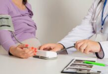 Dr. Santiago Novoa, ginecólogo de Policlínica Gipuzkoa: «El cribado del primer trimestre permite conocer el riesgo de preeclampsia antes de que aparezcan síntomas»