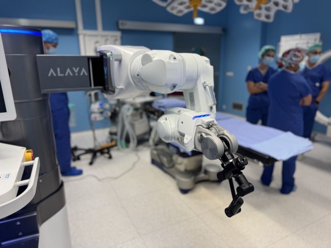 Robot_Alaya_1_en_tamano_grande